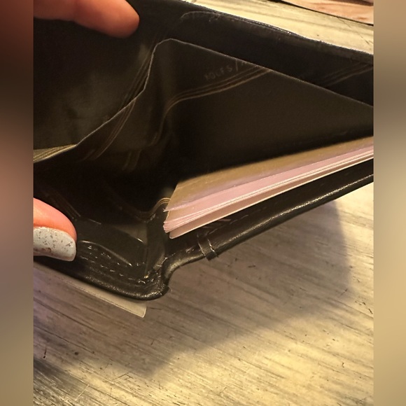 NWT Rolfs | Men’s Cowhide Wallet - Picture 7 of 11